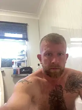 Snapshot of MrandMrsG25xx chatting on 03/20/26, 05:40 MrandMrsG25xx online show from 03/20/26, 05:40