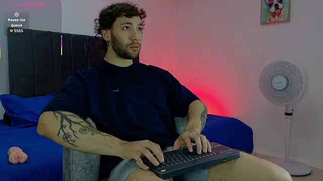 angel kyrozz online show from 03/02/26, 07:10