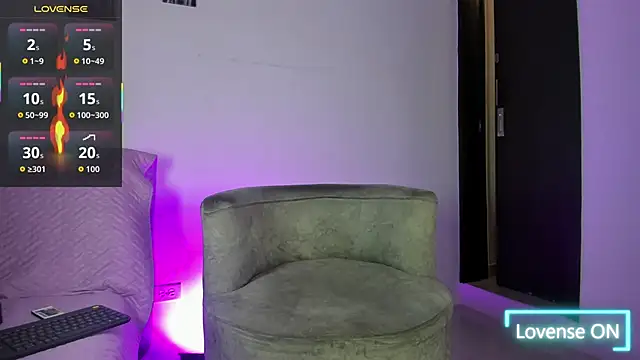 angel kyrozz online show from 06/18/26, 07:07