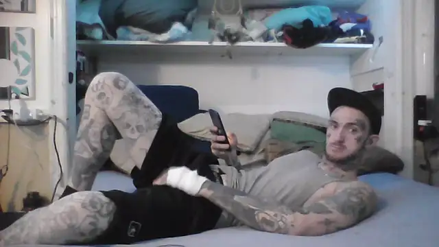 Snapshot of SWAGGDaddy93 chatting on 03/20/26, 09:25 SWAGGDaddy93 online show from 03/20/26, 09:25