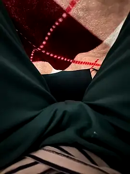 Snapshot of Sert_erkek21_ysm chatting on 11/13/25, 07:13 Sert erkek21 ysm online show from 11/13/25, 07:13