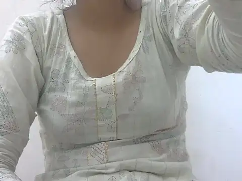 Snapshot of Joya_7 chatting on 10/15/25, 02:55 Joya 7 online show from 10/15/25, 02:55