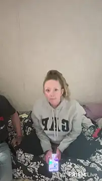 Snapshot of amandatheblondewife chatting on 12/05/25, 09:29 amandatheblondewife online show from 12/05/25, 09:29