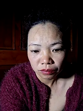 miomio-12 online show from 10/28/25, 09:50