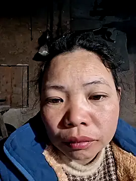 miomio-12 online show from 11/18/25, 10:36