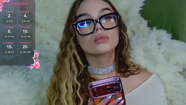 Snapshot of DianaRizz chatting on 03/01/26, 04:53 DianaRizz online show from 03/01/26, 04:53