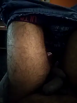 Snapshot of 665460 chatting on 10/14/25, 09:32 665460 online show from 10/14/25, 09:32