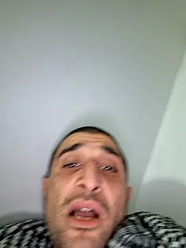 Snapshot of tntntm777 chatting on 10/10/25, 08:57 tntntm777 online show from 10/10/25, 08:57