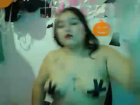 Snapshot of Gaby22d chatting on 11/01/25, 03:58 Gaby22d online show from 11/01/25, 03:58