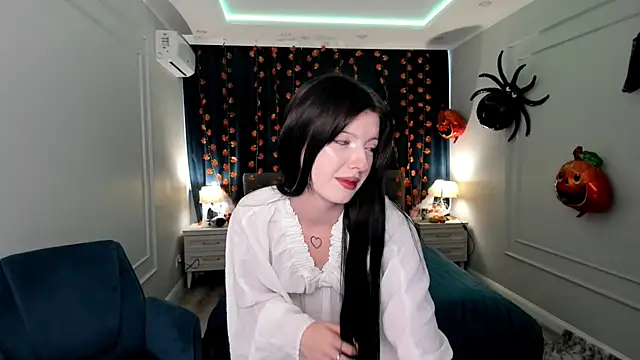 Snapshot of RoxyHopper chatting on 10/25/25, 05:04 RoxyHopper online show from 10/25/25, 05:04