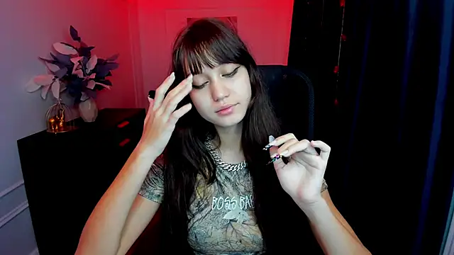 TiffanyYounge online show from 11/15/25, 04:10