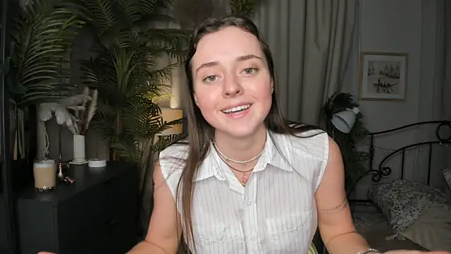 ThelmaJusto online show from 11/02/25, 02:19