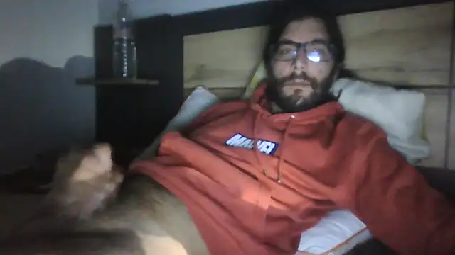 Snapshot of Arbneh69 chatting on 10/08/25, 08:17 Arbneh69 online show from 10/08/25, 08:17