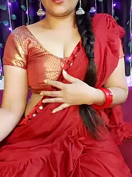 Snapshot of traditional_Jaanvi chatting on 03/21/26, 02:09 traditional Jaanvi online show from 03/21/26, 02:09