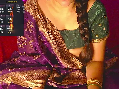 Snapshot of traditional_Jaanvi chatting on 04/23/26, 01:02 traditional Jaanvi online show from 04/23/26, 01:02