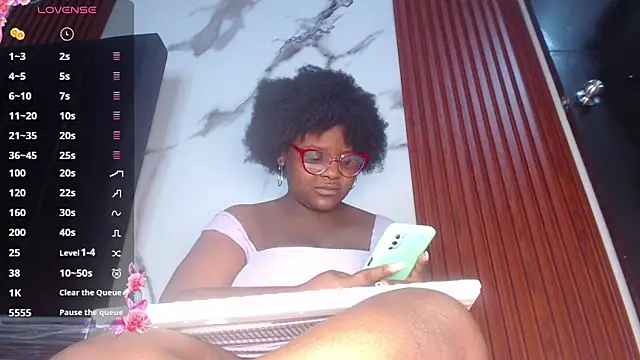 Kim Browns online show from 05/26/26, 02:29