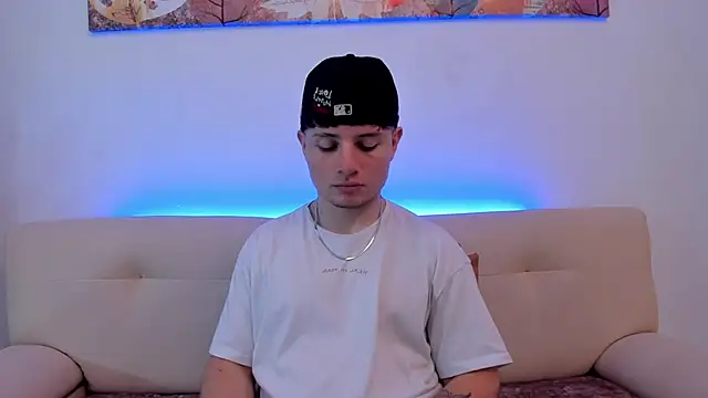 Leoo Miller online show from 10/29/25, 09:27