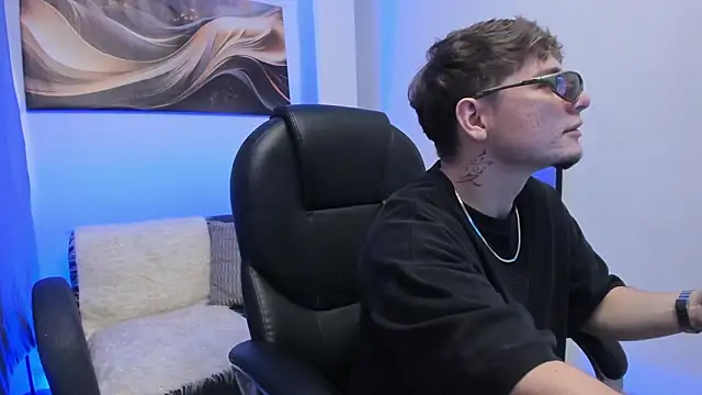 Leoo Miller online show from 03/11/26, 04:07