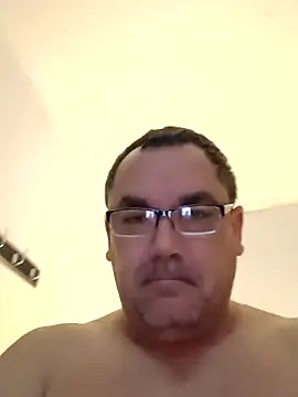 Snapshot of Alfred_00000 chatting on 10/04/25, 11:03 Alfred 00000 online show from 10/04/25, 11:03