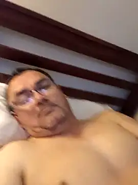 Snapshot of Alfred_00000 chatting on 10/06/25, 03:59 Alfred 00000 online show from 10/06/25, 03:59