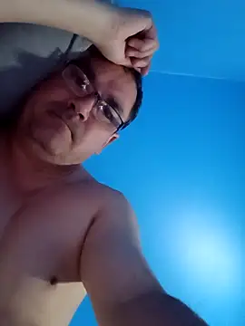 Snapshot of Alfred_00000 chatting on 10/11/25, 03:39 Alfred 00000 online show from 10/11/25, 03:39