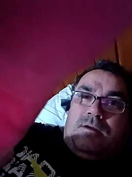 Snapshot of Alfred_00000 chatting on 11/05/25, 06:57 Alfred 00000 online show from 11/05/25, 06:57