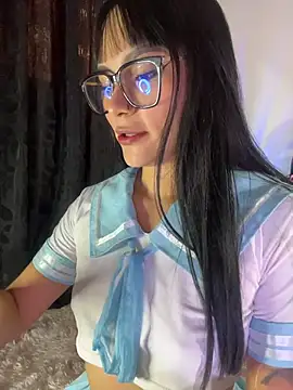 Snapshot of AlannaDollx chatting on 11/03/25, 01:34 AlannaDollx online show from 11/03/25, 01:34