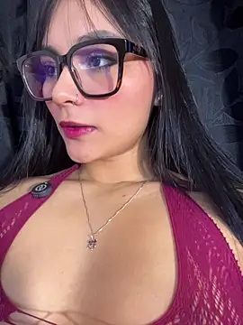 Snapshot of AlannaDollx chatting on 03/21/26, 10:24 AlannaDollx online show from 03/21/26, 10:24