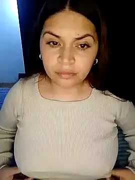 Snapshot of cieloking09 chatting on 10/28/25, 05:00 cieloking09 online show from 10/28/25, 05:00