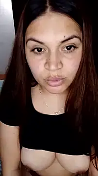 Snapshot of cieloking09 chatting on 11/05/25, 05:29 cieloking09 online show from 11/05/25, 05:29