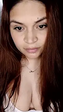 Snapshot of cieloking09 chatting on 11/13/25, 05:17 cieloking09 online show from 11/13/25, 05:17