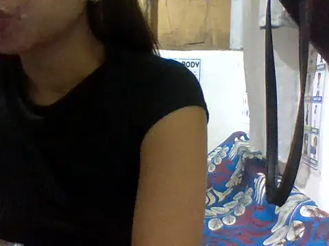 Hot Lina31 online show from 05/24/26, 04:34