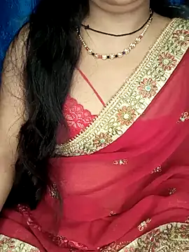 Snapshot of Rashmi_011 chatting on 05/03/26, 11:44 Rashmi 011 online show from 05/03/26, 11:44