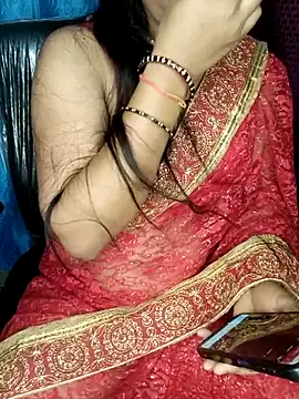 Snapshot of Rashmi_011 chatting on 05/21/26, 11:45 Rashmi 011 online show from 05/21/26, 11:45