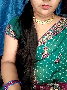 Snapshot of Rashmi_011 chatting on 05/29/26, 12:52 Rashmi 011 online show from 05/29/26, 12:52