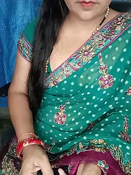 Snapshot of Rashmi_011 chatting on 06/08/26, 08:58 Rashmi 011 online show from 06/08/26, 08:58