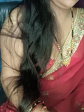 Snapshot of Rashmi_011 chatting on 06/21/26, 12:24 Rashmi 011 online show from 06/21/26, 12:24