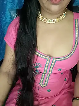 Snapshot of Rashmi_011 chatting on 06/23/26, 02:31 Rashmi 011 online show from 06/23/26, 02:31