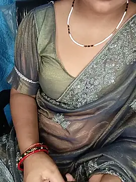 Snapshot of Rashmi_011 chatting on 07/03/26, 12:06 Rashmi 011 online show from 07/03/26, 12:06