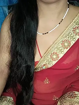 Snapshot of Rashmi_011 chatting on 07/08/26, 12:37 Rashmi 011 online show from 07/08/26, 12:37