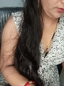 Snapshot of Rashmi_011 chatting on 07/26/26, 12:30 Rashmi 011 online show from 07/26/26, 12:30