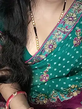 Snapshot of Rashmi_011 chatting on 07/27/26, 12:50 Rashmi 011 online show from 07/27/26, 12:50
