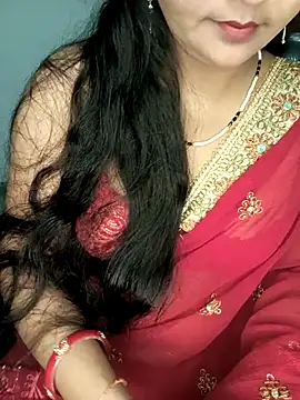Snapshot of Rashmi_011 chatting on 07/31/26, 12:32 Rashmi 011 online show from 07/31/26, 12:32