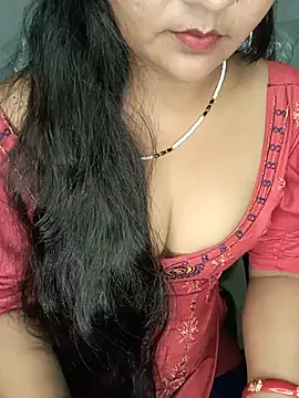 Snapshot of Rashmi_011 chatting on 08/02/26, 03:27 Rashmi 011 online show from 08/02/26, 03:27