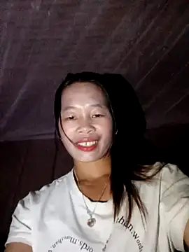 Snapshot of chieu_xinh chatting on 10/05/25, 03:32 chieu xinh online show from 10/05/25, 03:32