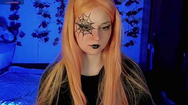 HoneyDazzle online show from 10/19/25, 06:19