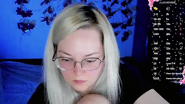 HoneyDazzle online show from 11/09/25, 08:07