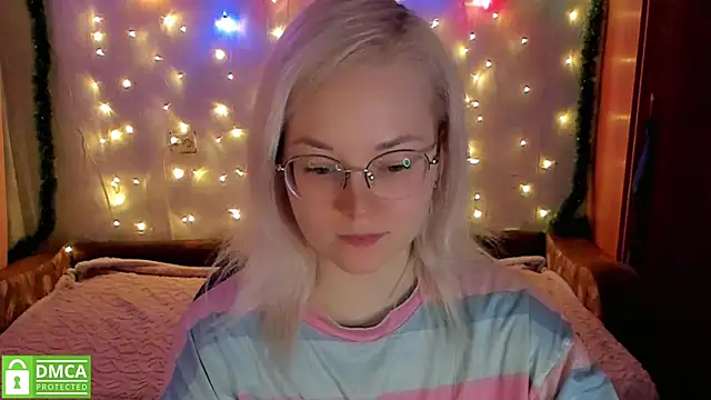 HoneyDazzle online show from 11/27/25, 08:11