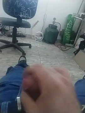 Snapshot of Jamasssss chatting on 10/24/25, 10:22 Jamasssss online show from 10/24/25, 10:22