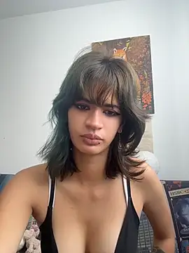 sukulaurens online show from 06/18/26, 06:01